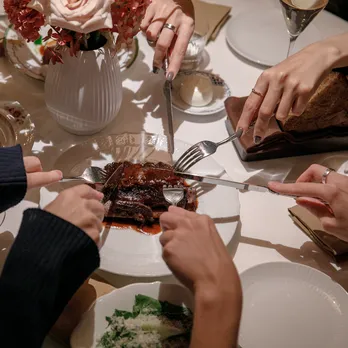 Компания до 6 гостей